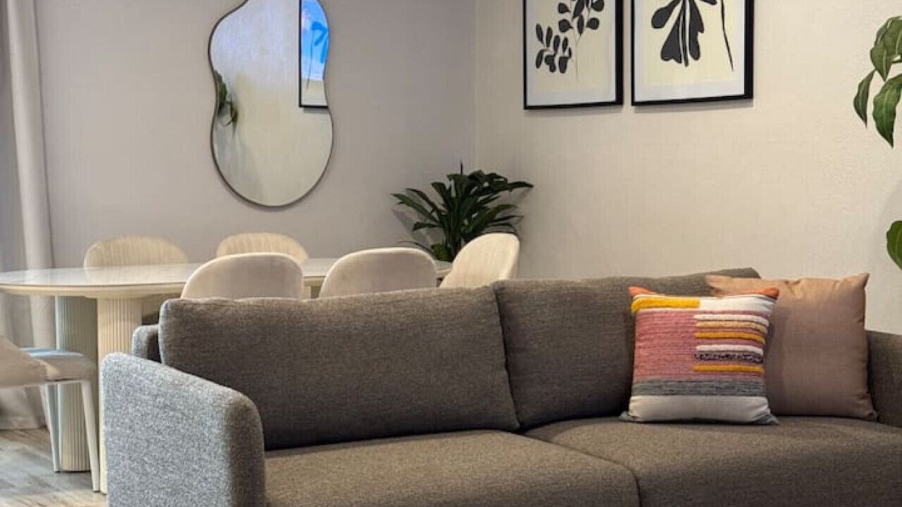 Photo of Livingroom in Northeast Carrollton