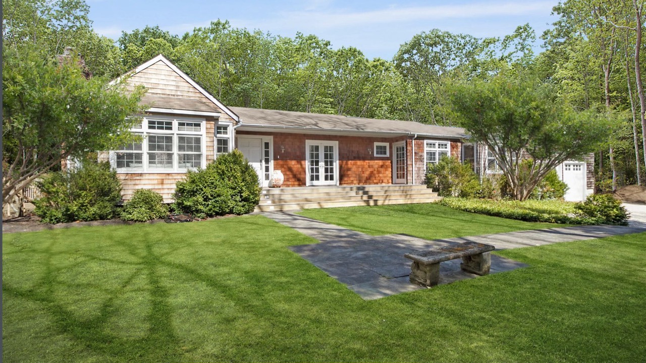 Photo of Others in Bridgehampton