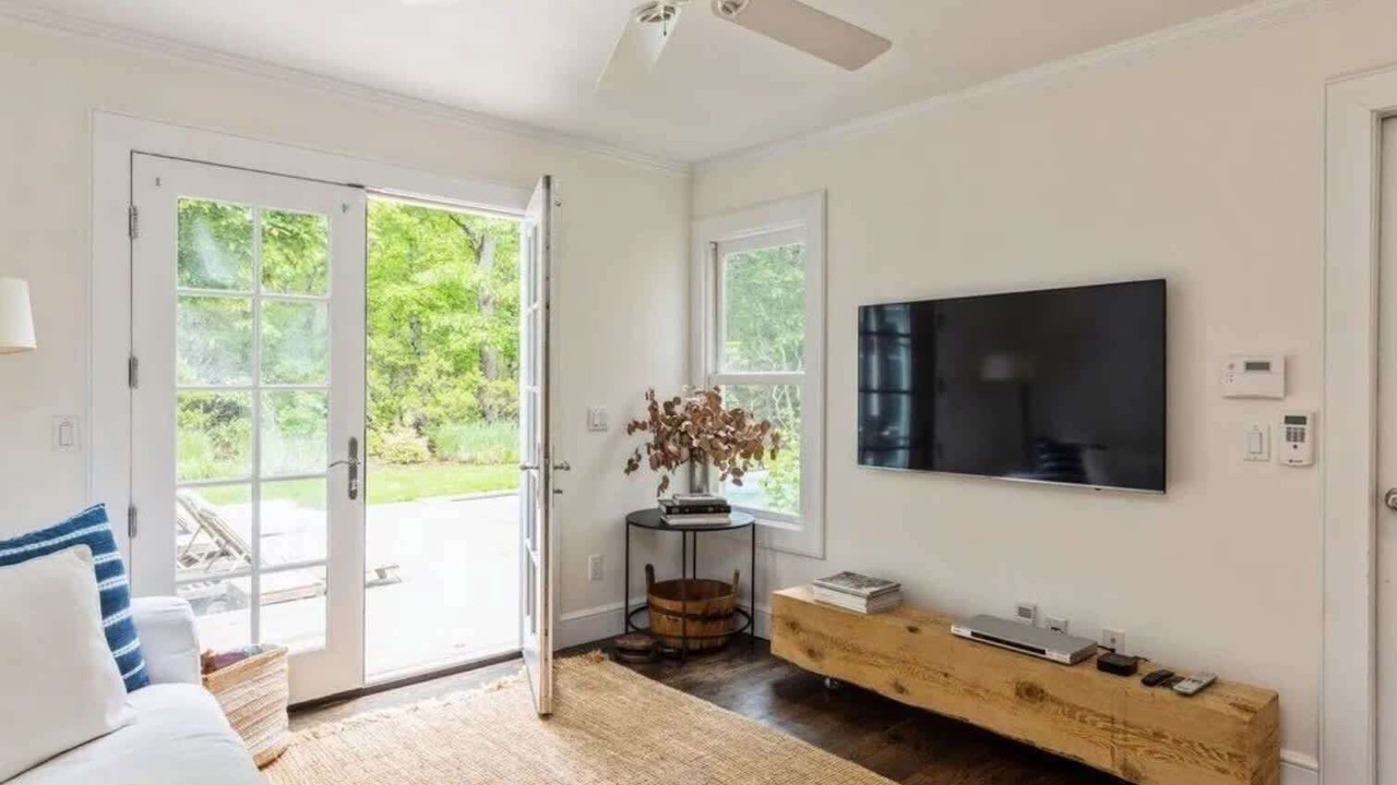 Photo of Livingroom in Bridgehampton