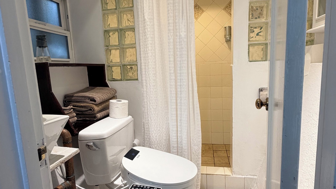 Photo of Bathroom in La Lengua