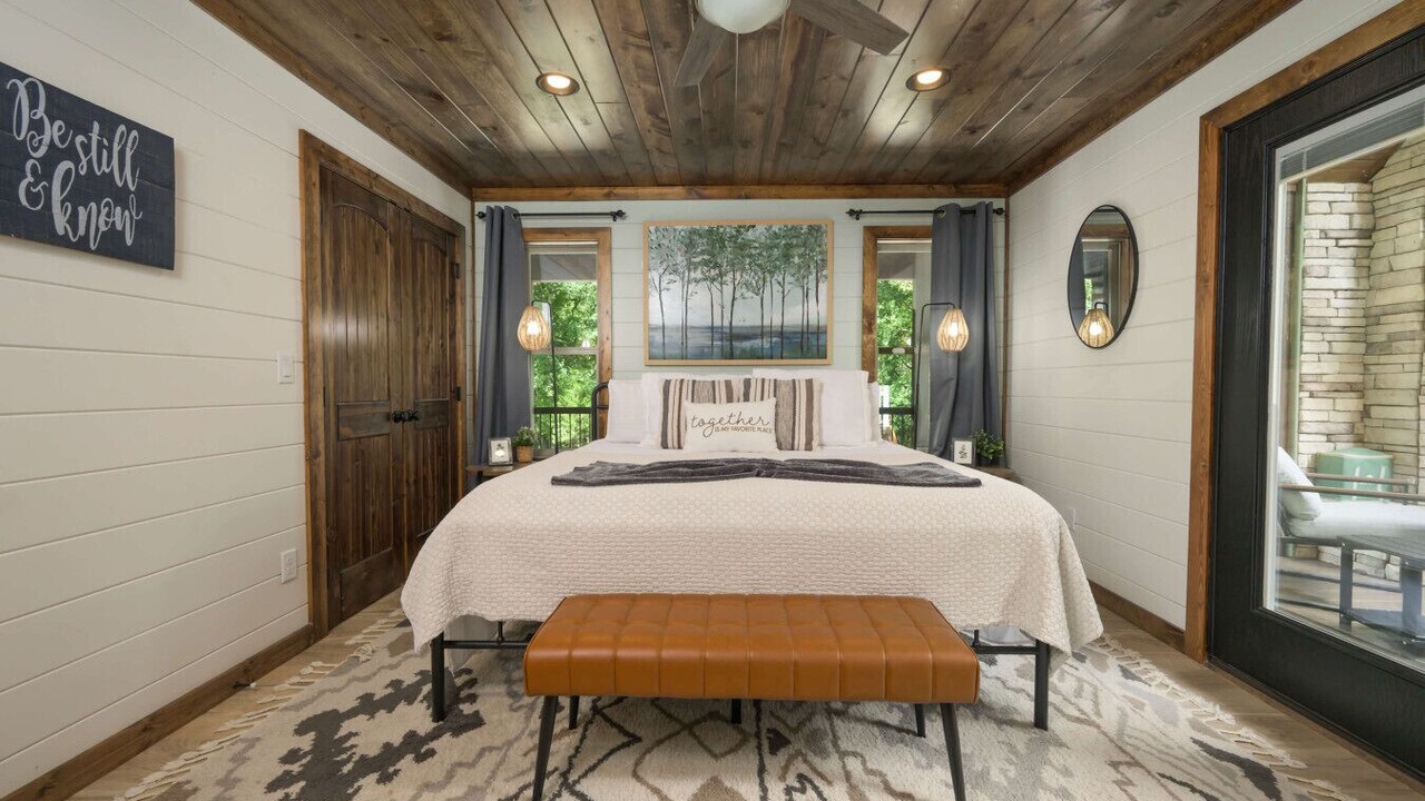 Photo of Bedroom in Broken Bow