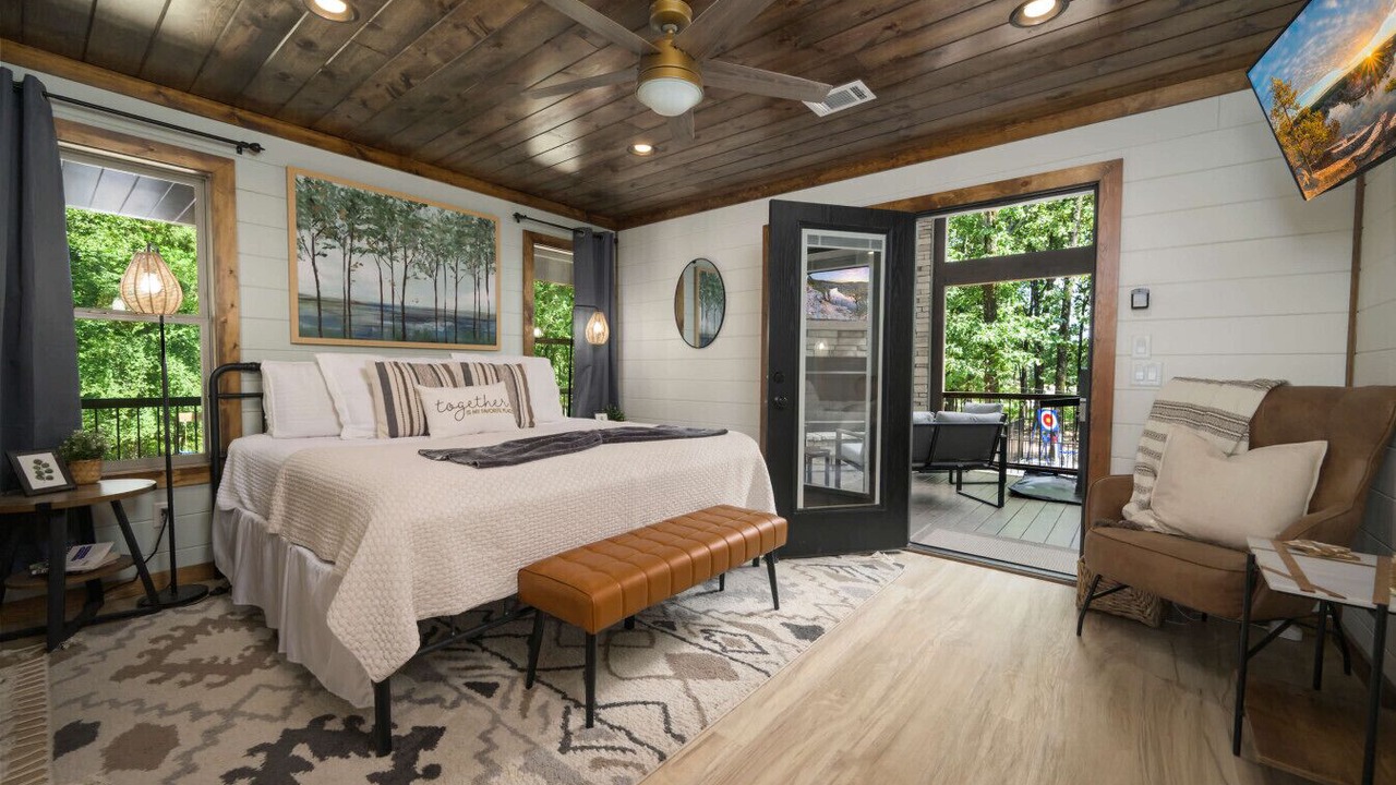 Photo of Bedroom in Broken Bow