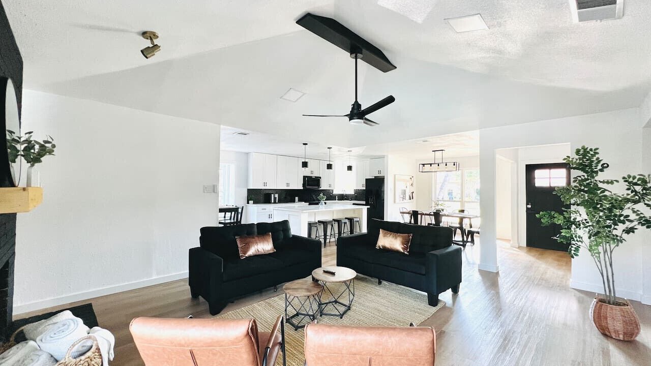 Photo of Livingroom in The Colony