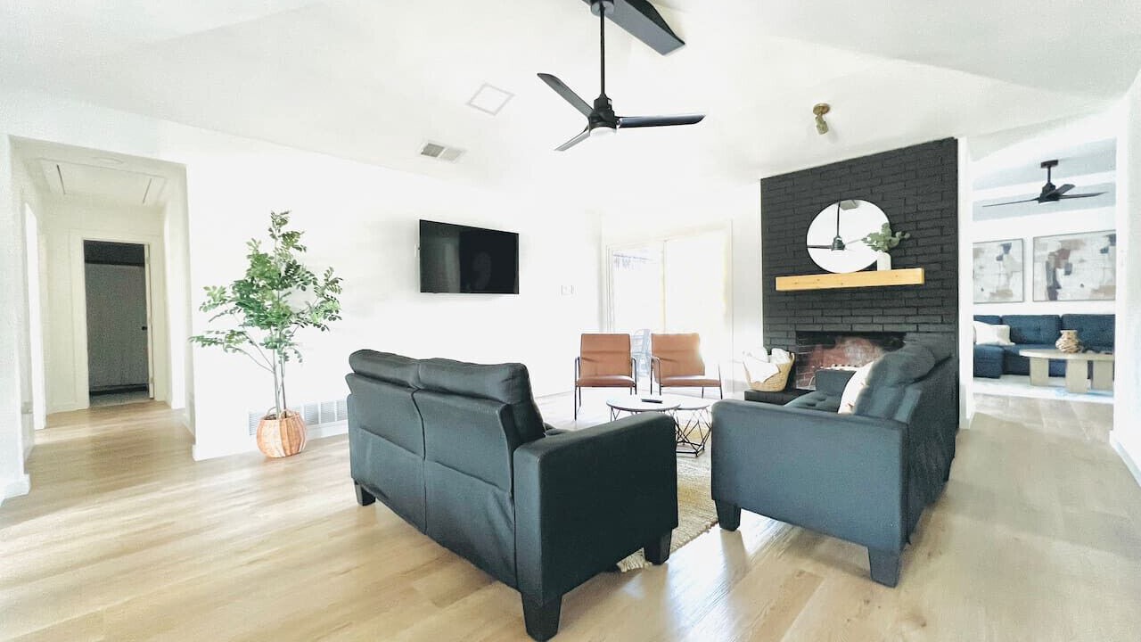 Photo of Livingroom in The Colony