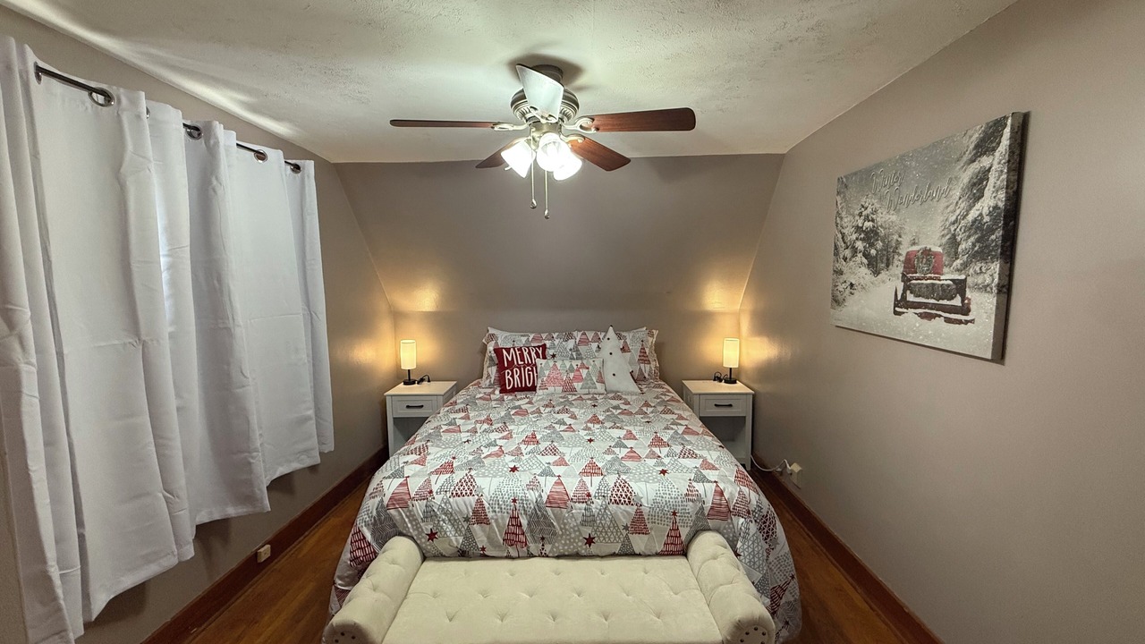 Photo of Bedroom in Salina