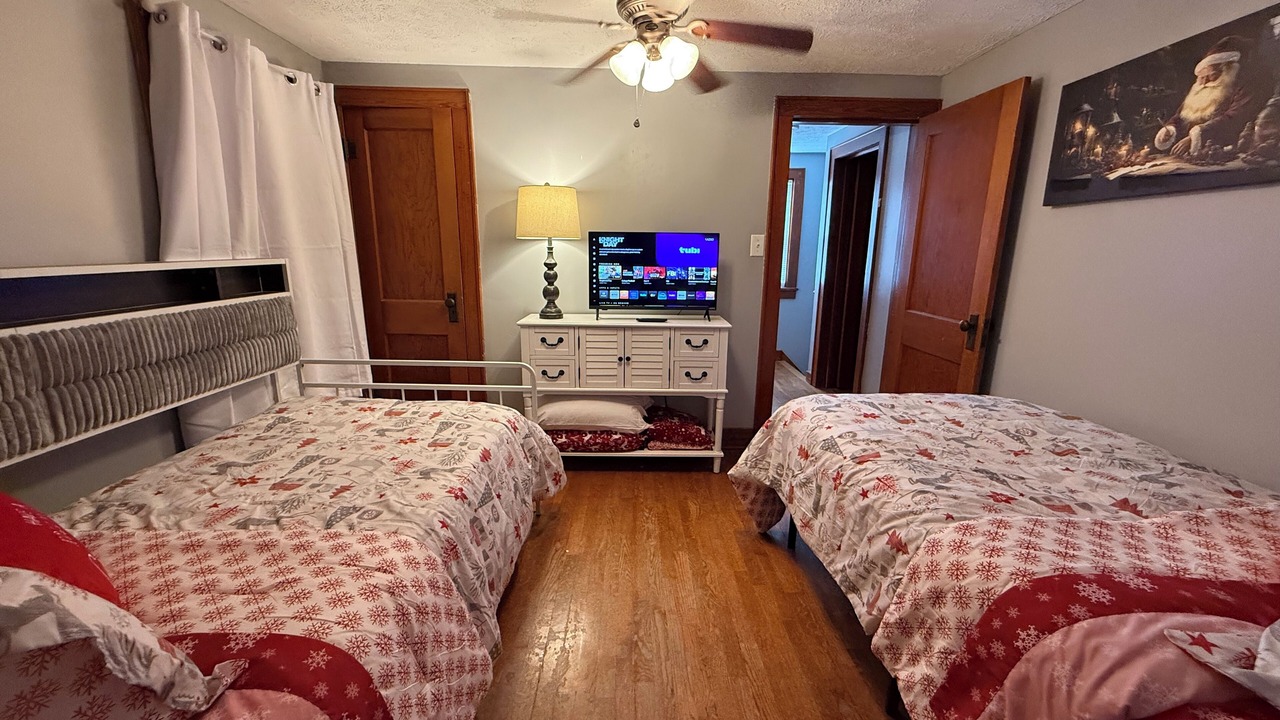 Photo of Bedroom in Salina