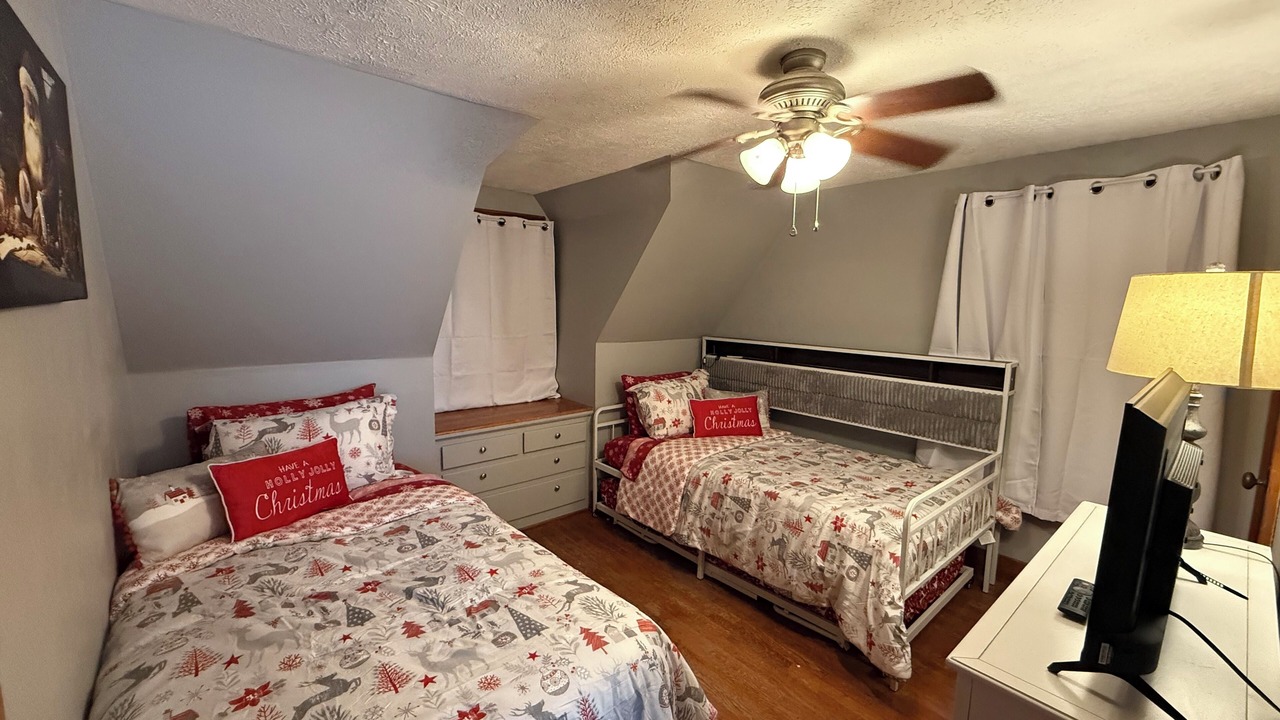 Photo of Bedroom in Salina