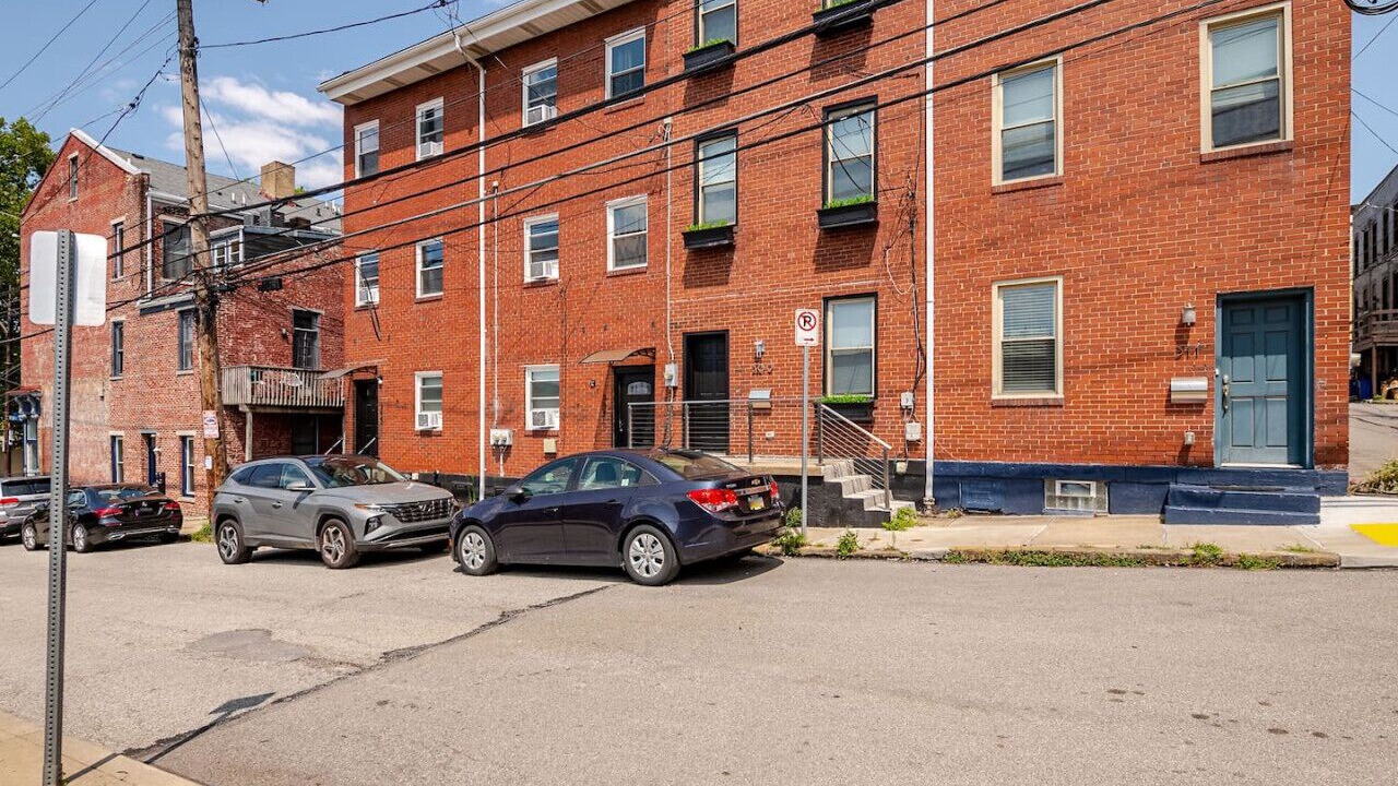 Photo of Outdoor in Lower Lawrenceville