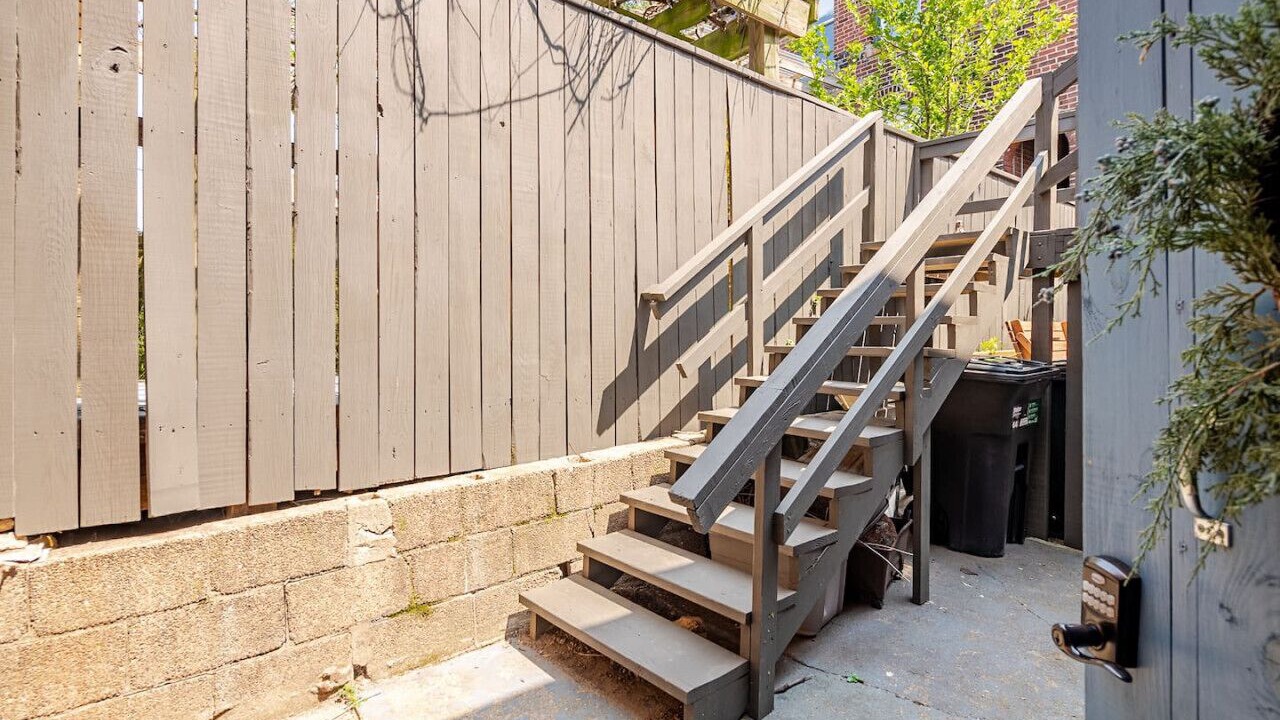 Photo of Outdoor in Lower Lawrenceville