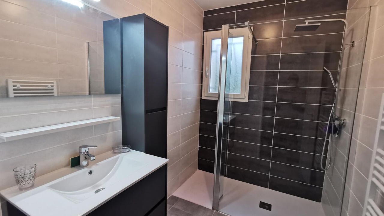 Photo of Bathroom in Puimisson