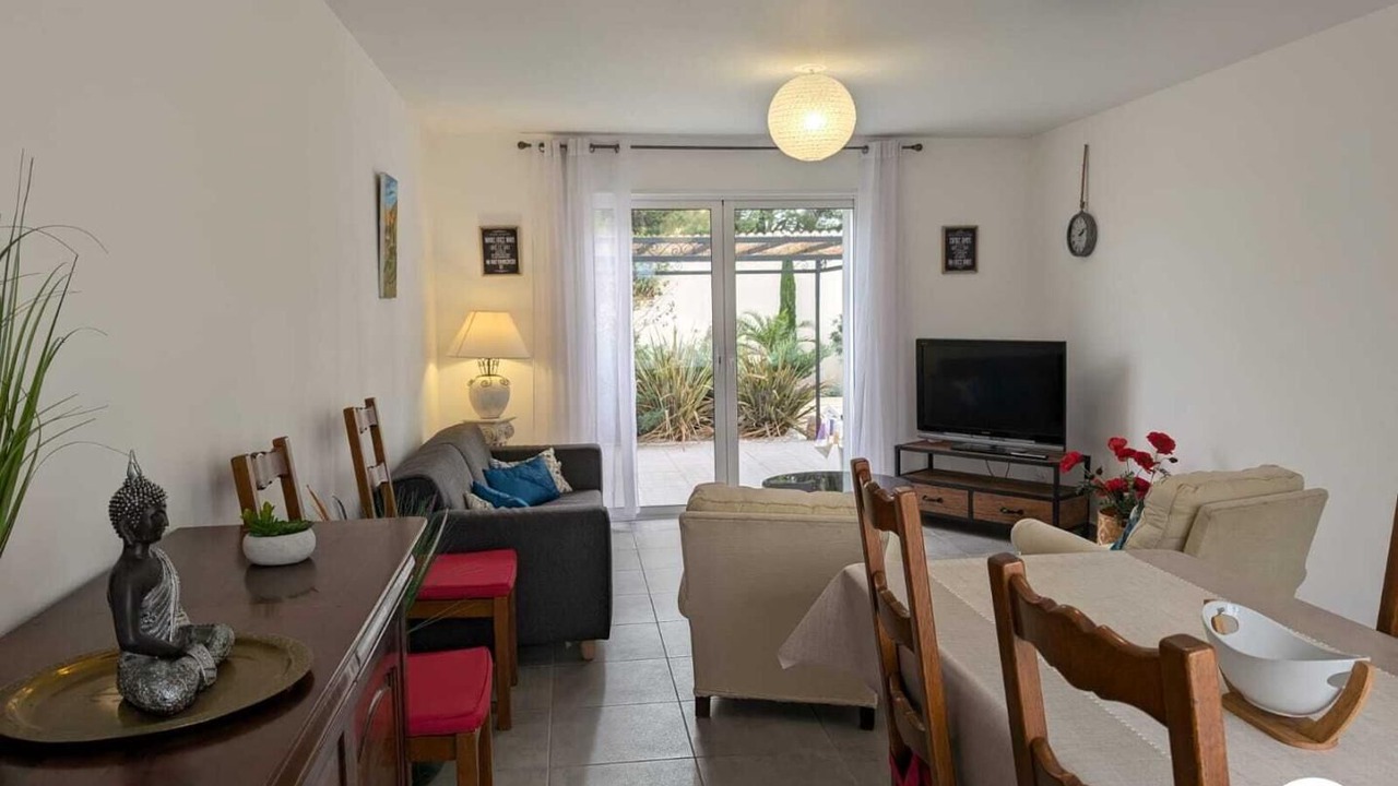 Photo of Livingroom in Puimisson