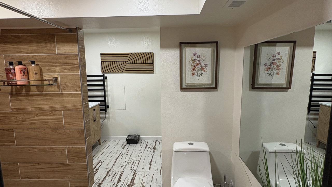 Photo of Bathroom in Englewood