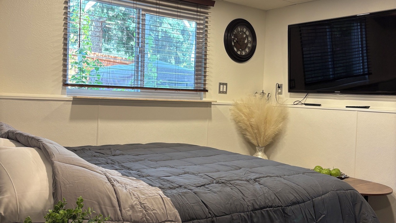 Photo of Bedroom in Englewood