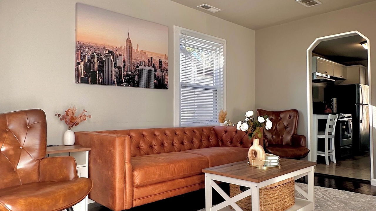 Photo of Livingroom in Madison Heights