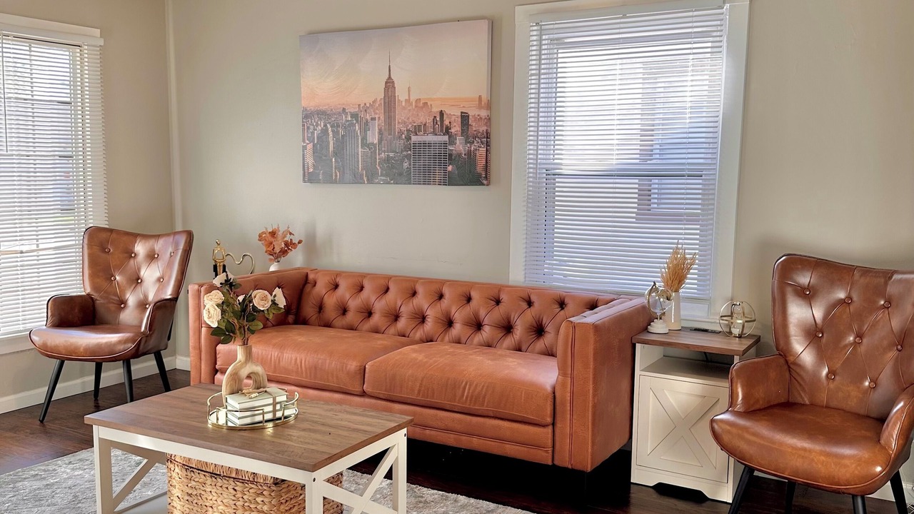 Photo of Livingroom in Madison Heights