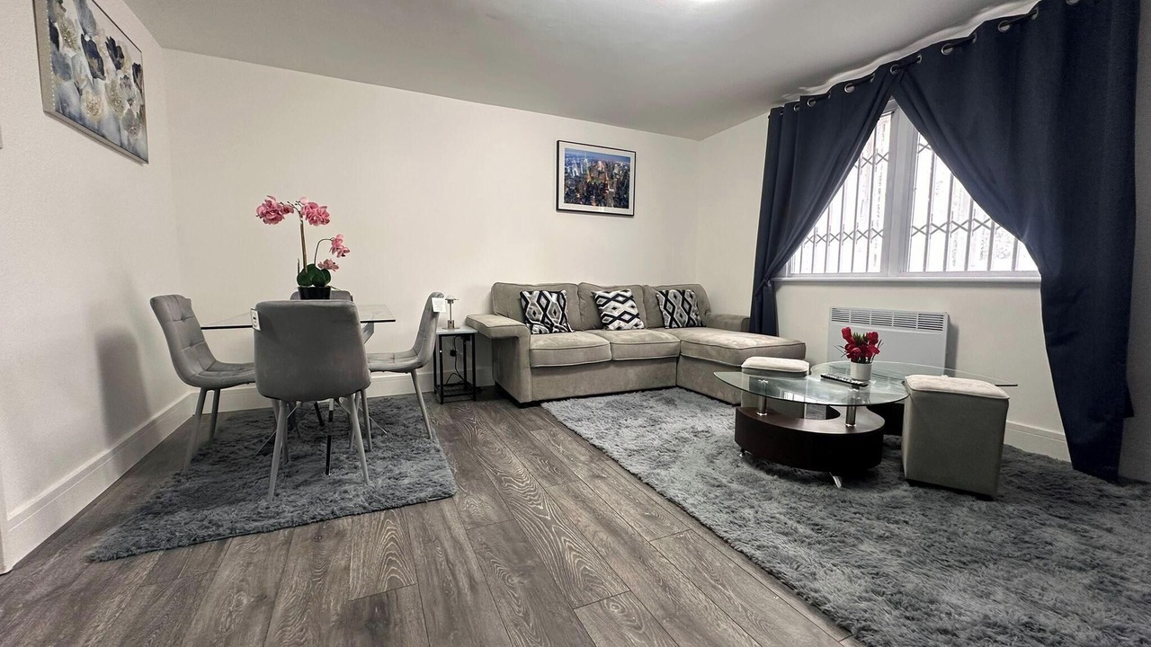 Photo of Others in Dagenham