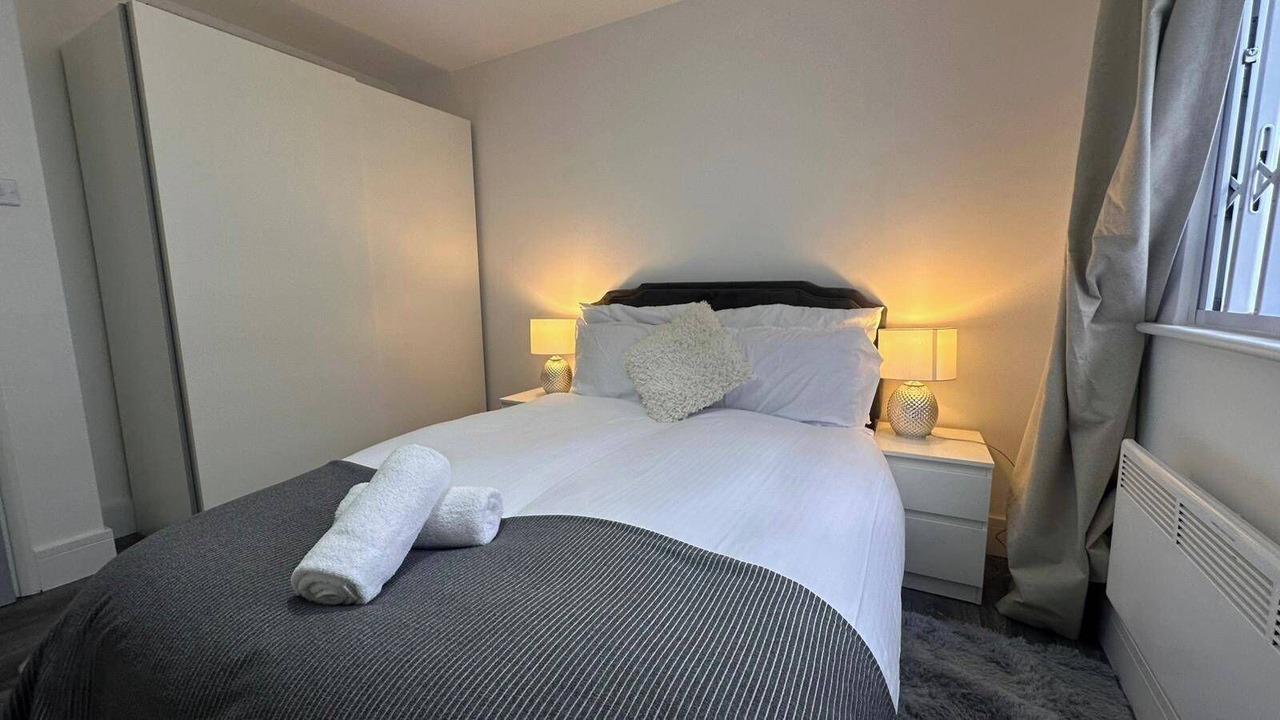 Photo of Others in Dagenham