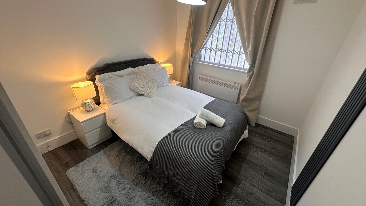 Photo of Others in Dagenham