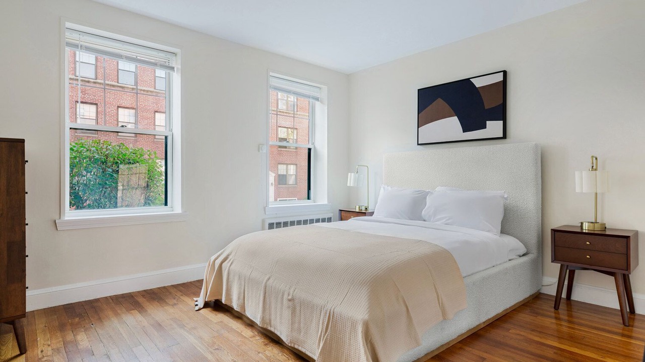Photo of Bedroom in Central Square