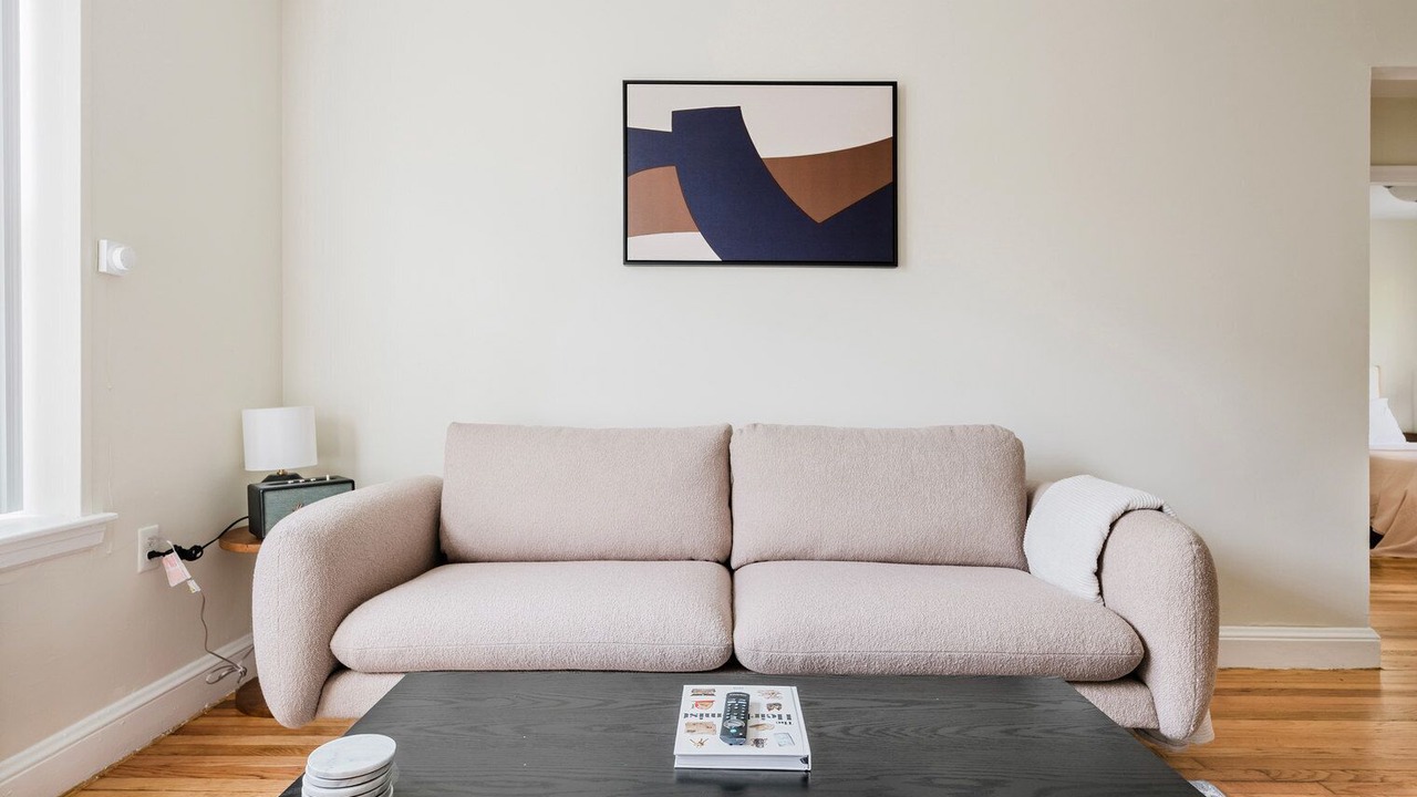 Photo of Livingroom in Central Square