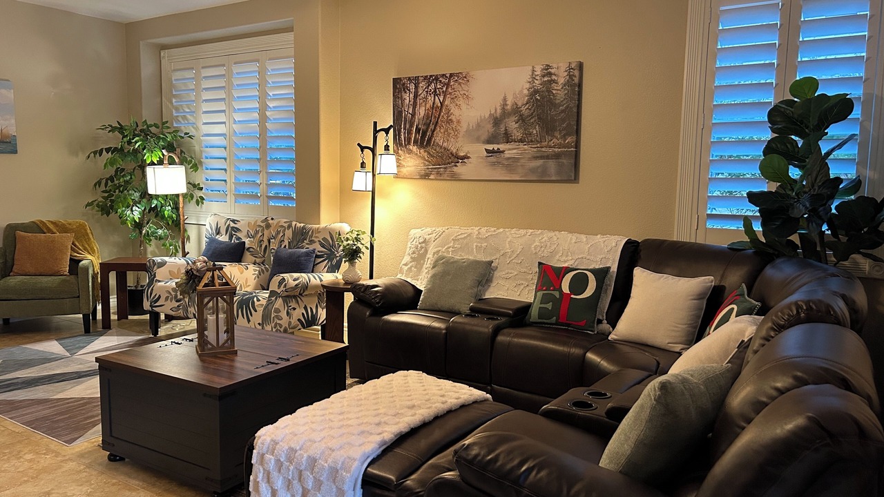Photo of Livingroom in Spring Valley