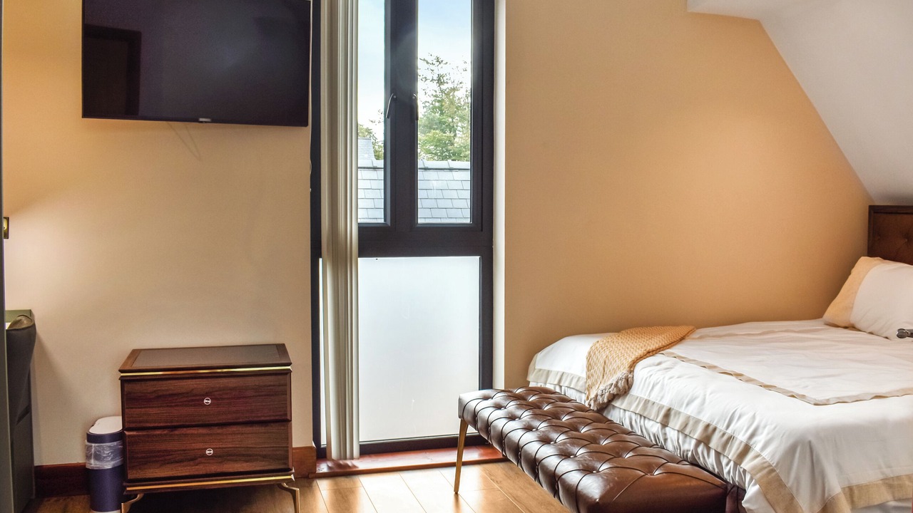 Photo of Others in Mydroilin