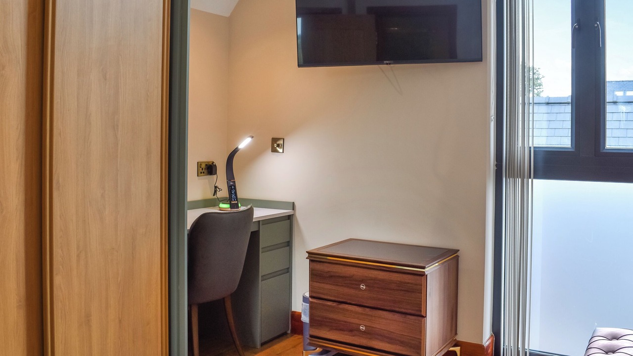 Photo of Others in Mydroilin