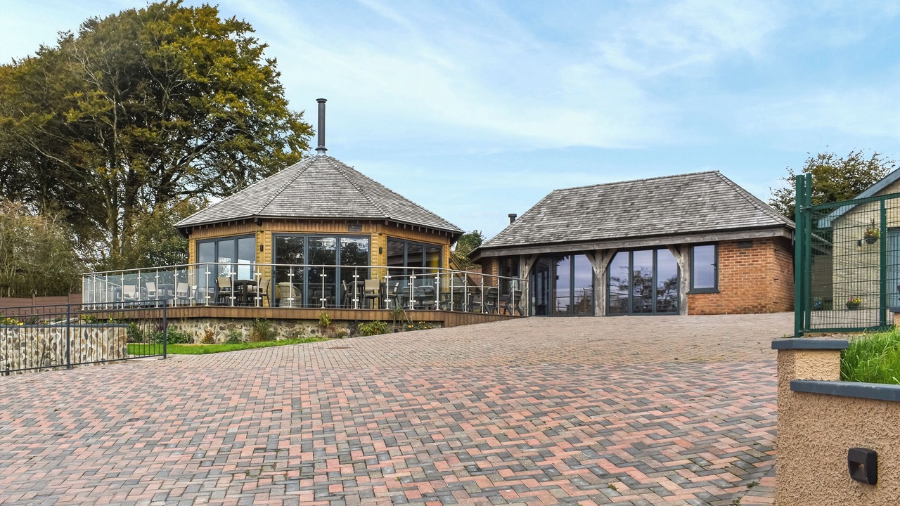 Photo of Others in Mydroilin