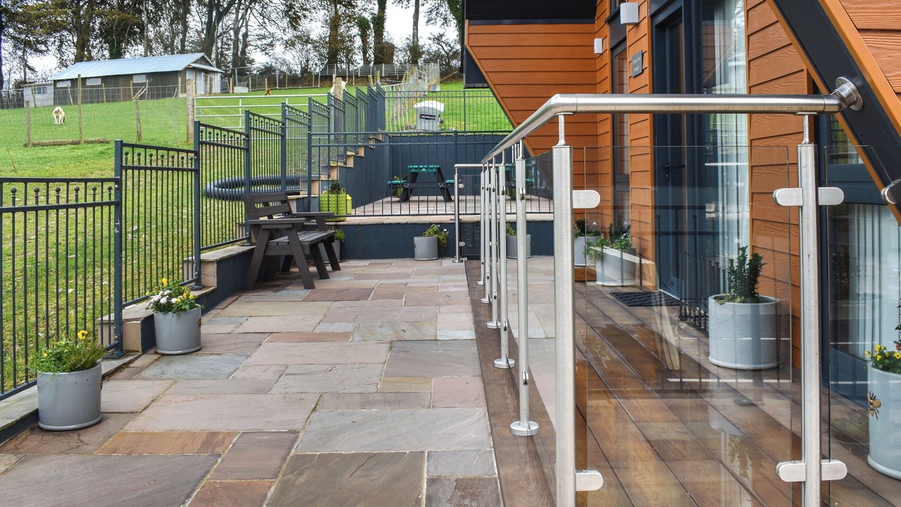 Photo of Outdoor in Mydroilin