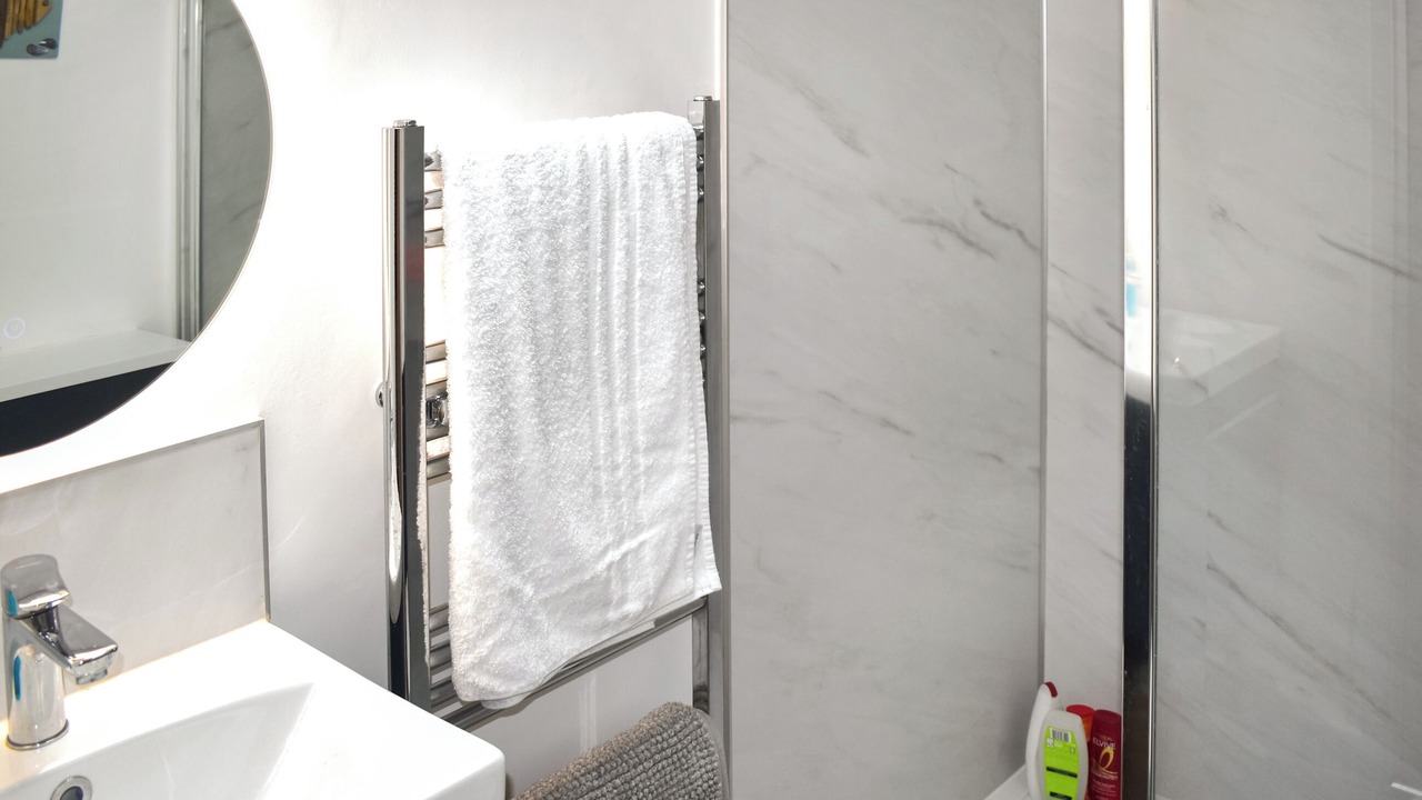 Photo of Bathroom in Yarcombe