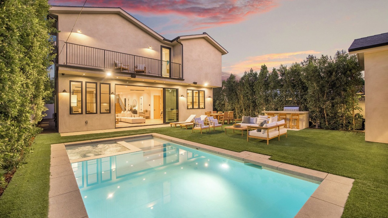 Photo of Outdoor in North Hollywood