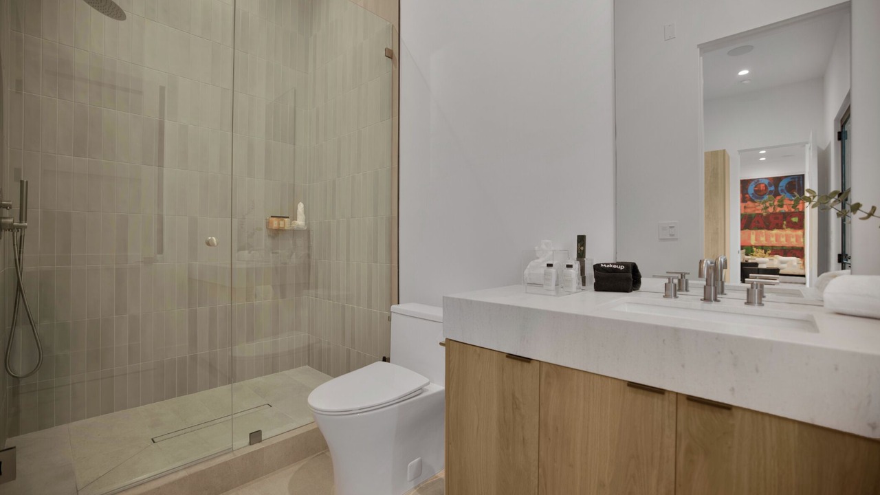Photo of Bathroom in North Hollywood