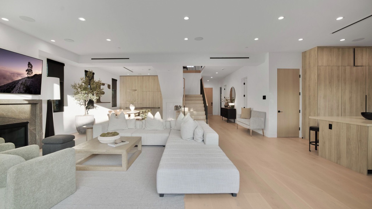 Photo of Livingroom in North Hollywood