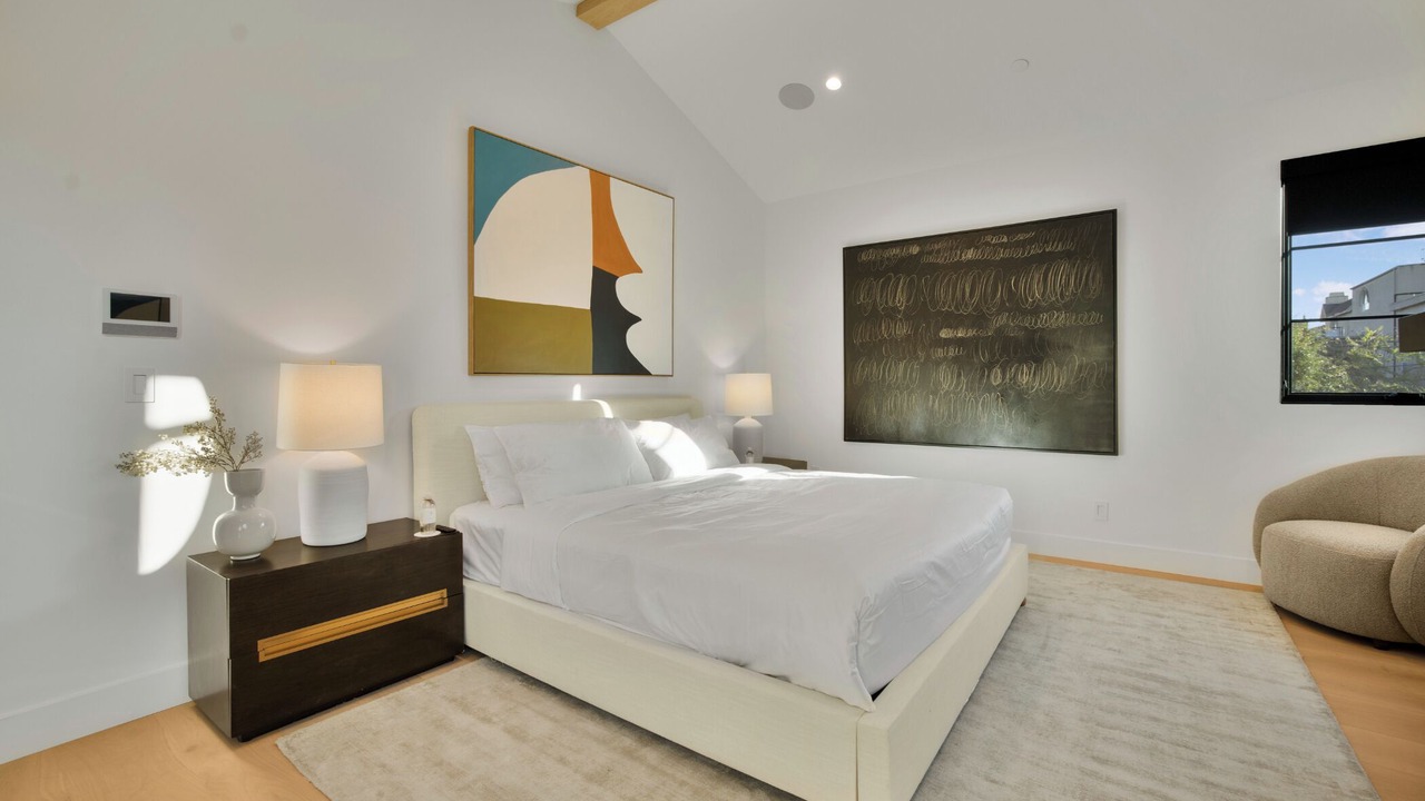 Photo of Bedroom in North Hollywood
