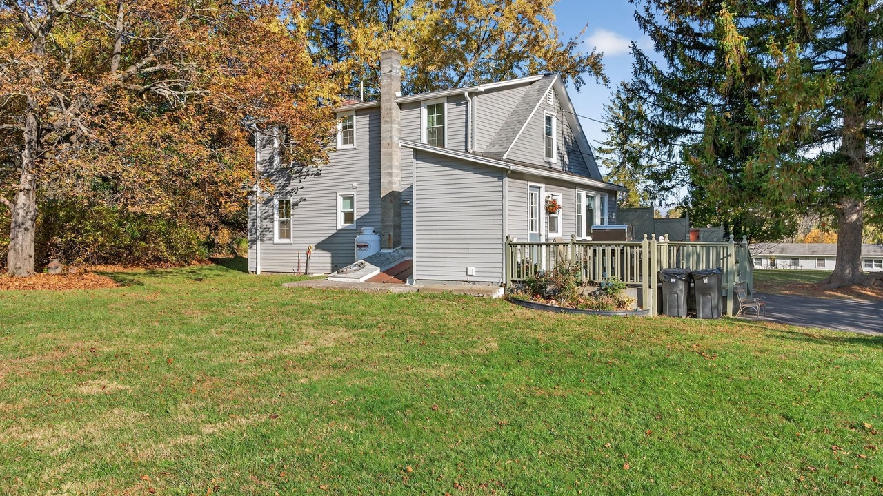 Photo of Outdoor in Oak Hill