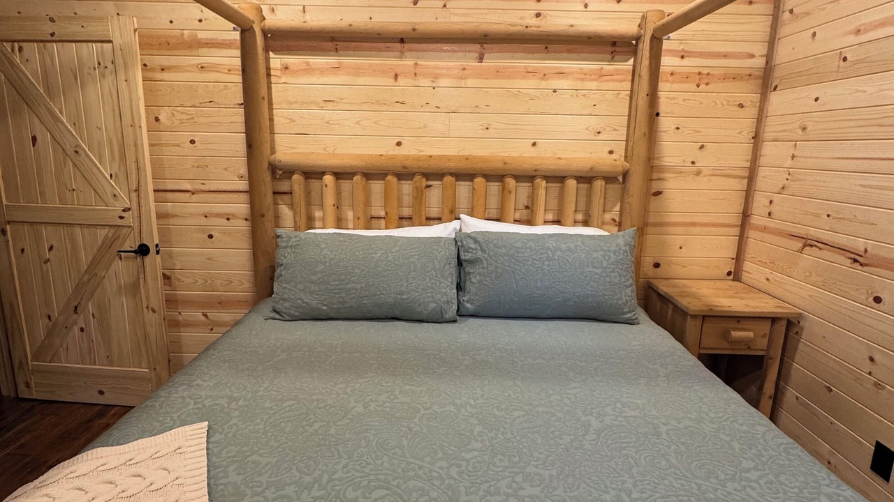 Photo of Bedroom in Mount Nebo