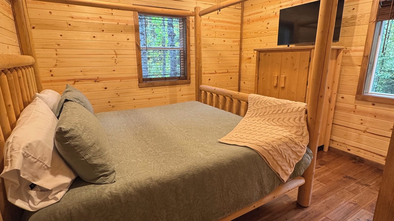 Photo of Bedroom in Mount Nebo