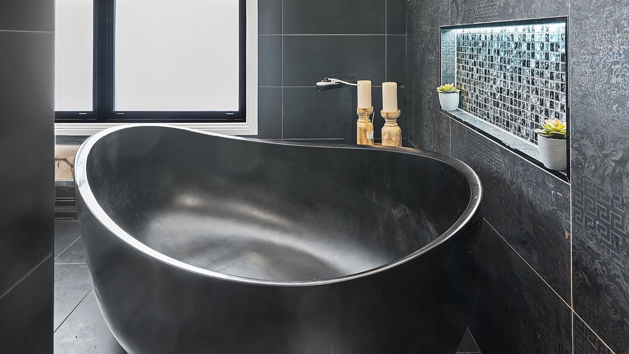 Photo of Bathroom in Luskintyre