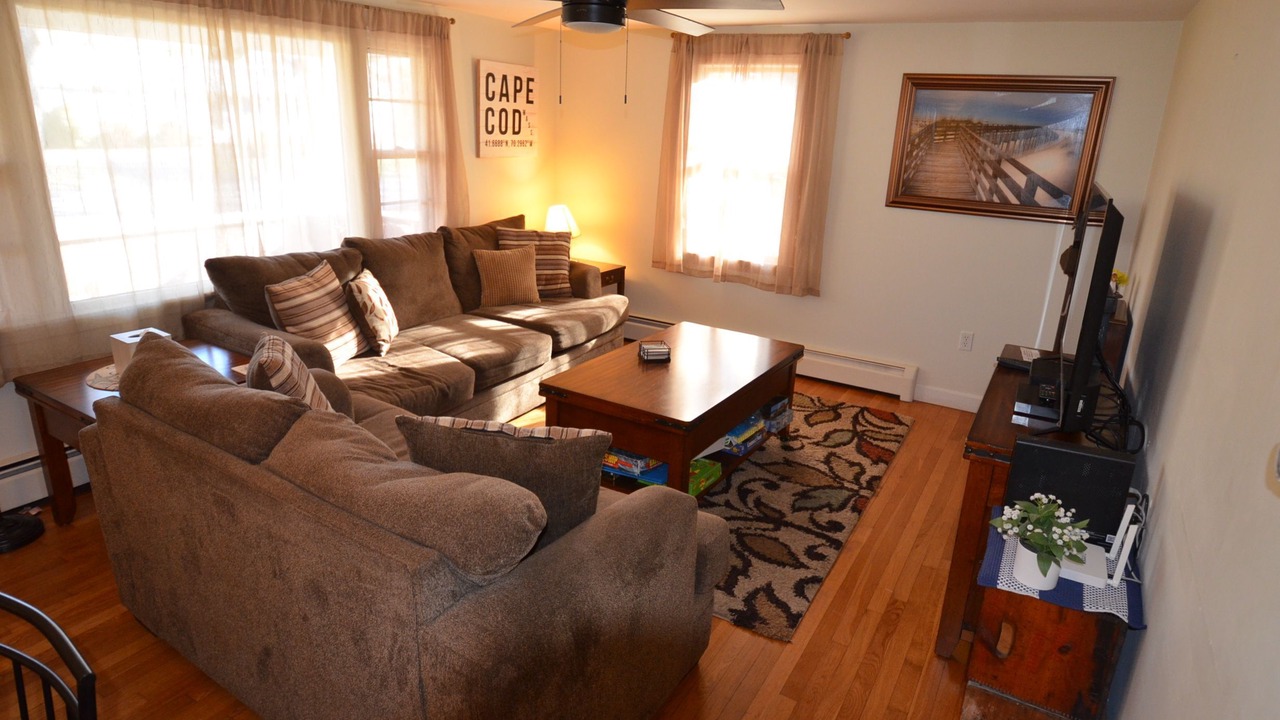 Photo of Livingroom in Falmouth Heights