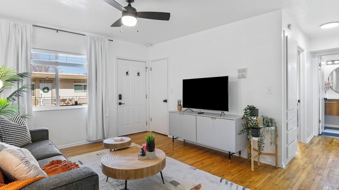 Photo of Livingroom in South Salt Lake
