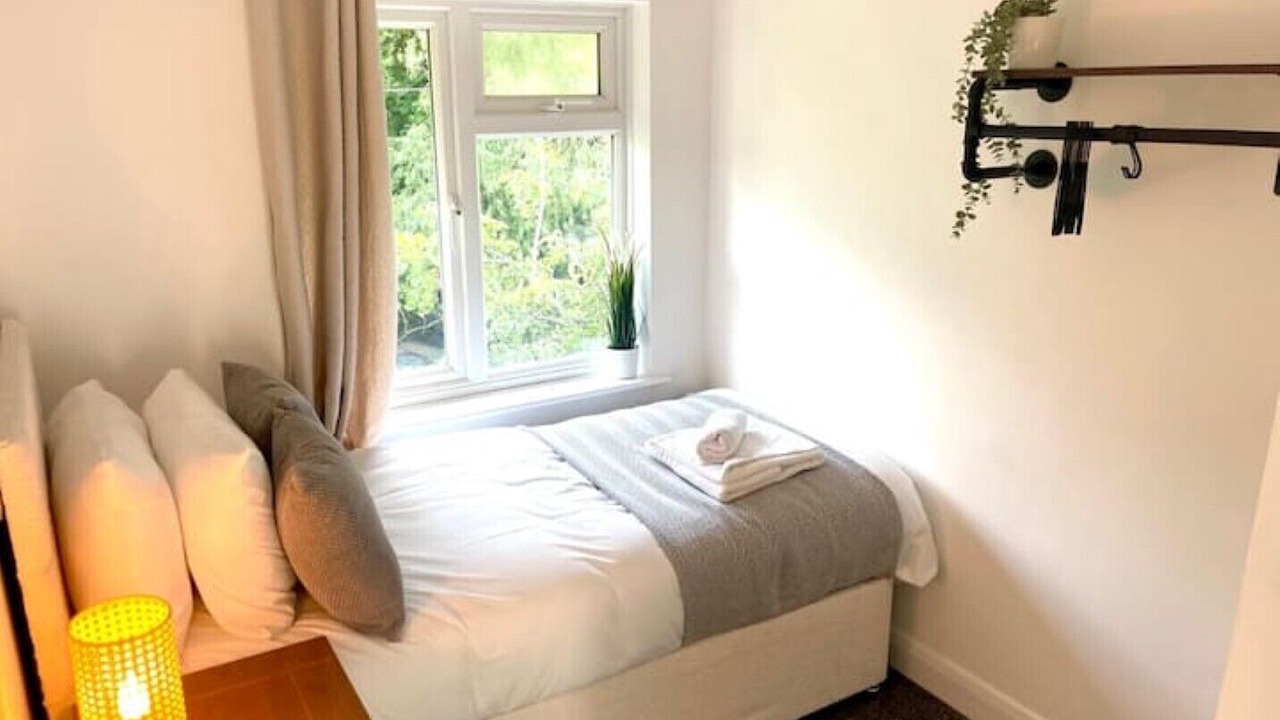 Photo of Bedroom in Headington