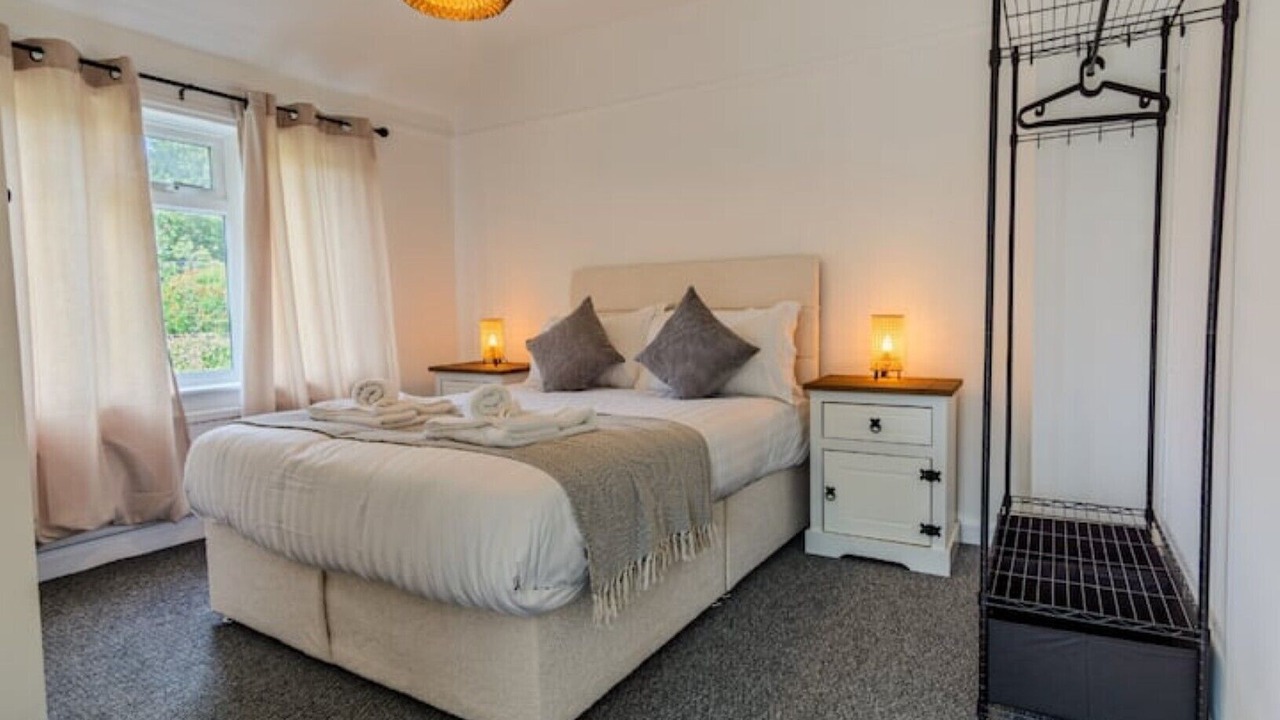 Photo of Bedroom in Headington