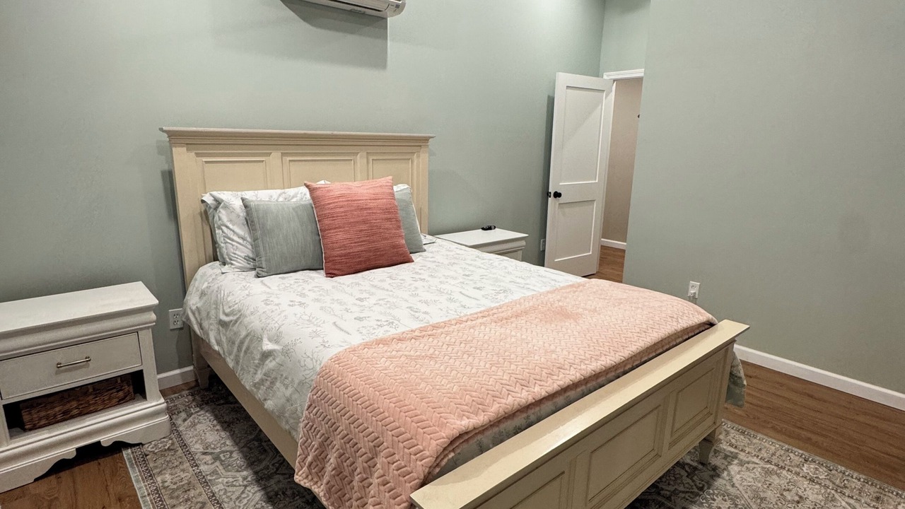 Photo of Bedroom in Lochmere