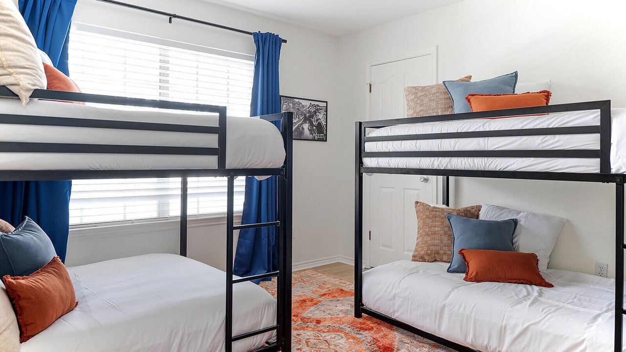 Photo of Bedroom in North San Antonio - SAT