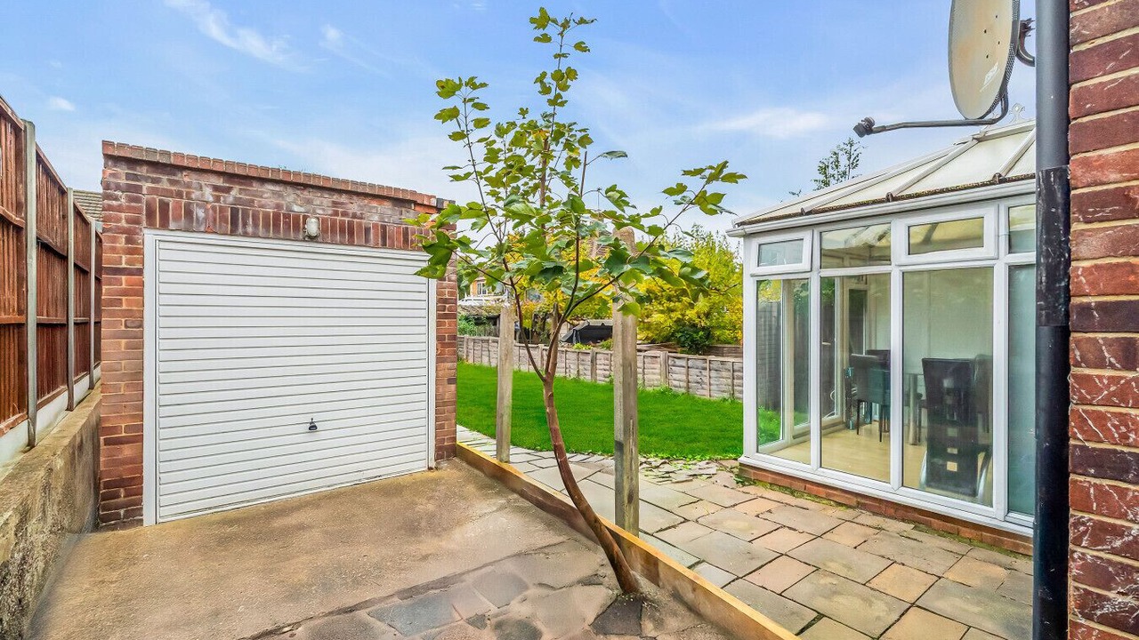 Photo of Patio Balcony in Cray Valley East