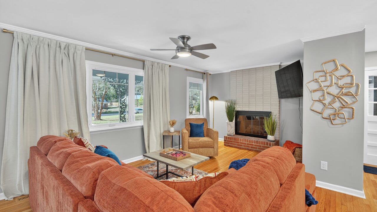 Photo of Livingroom in Durham