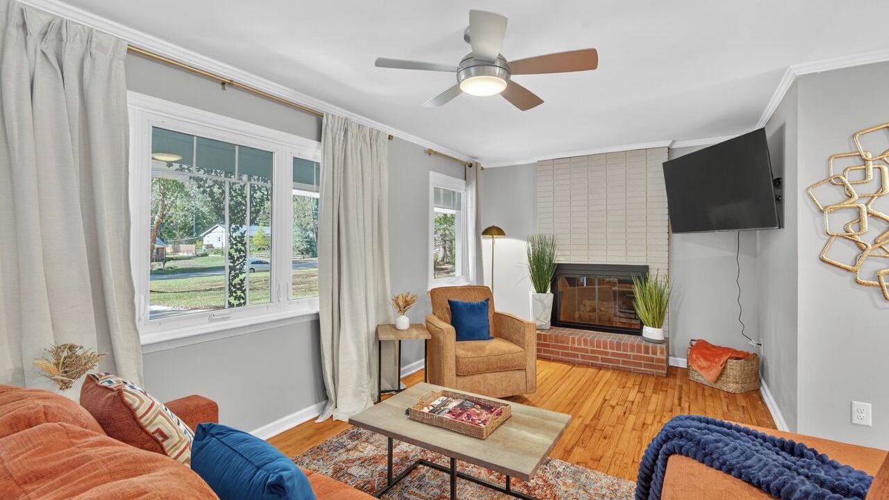Photo of Livingroom in Durham