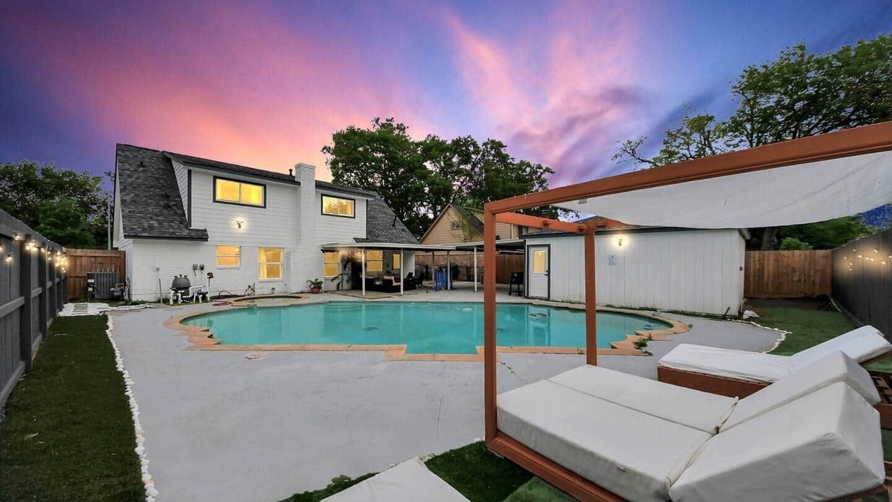Photo of Outdoor in Meadows Place
