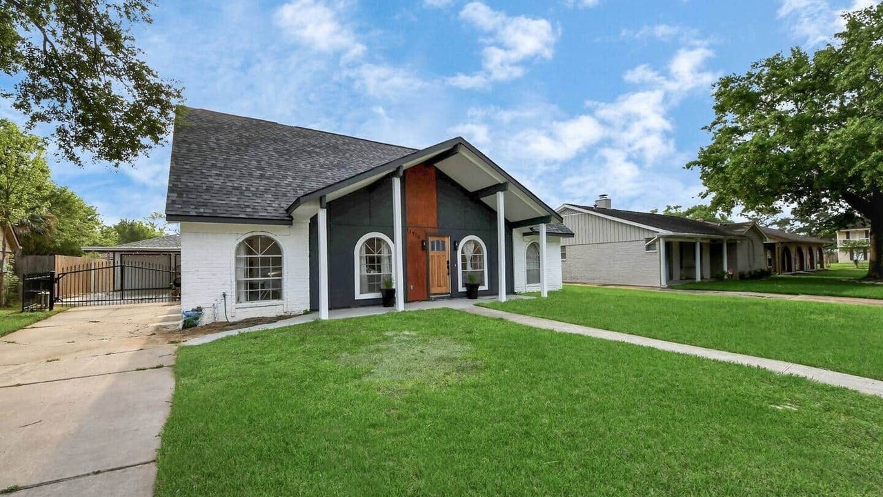 Photo of Outdoor in Meadows Place