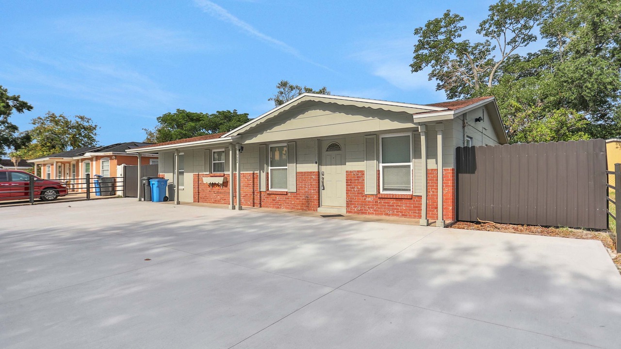 Photo of Outdoor in Tampa